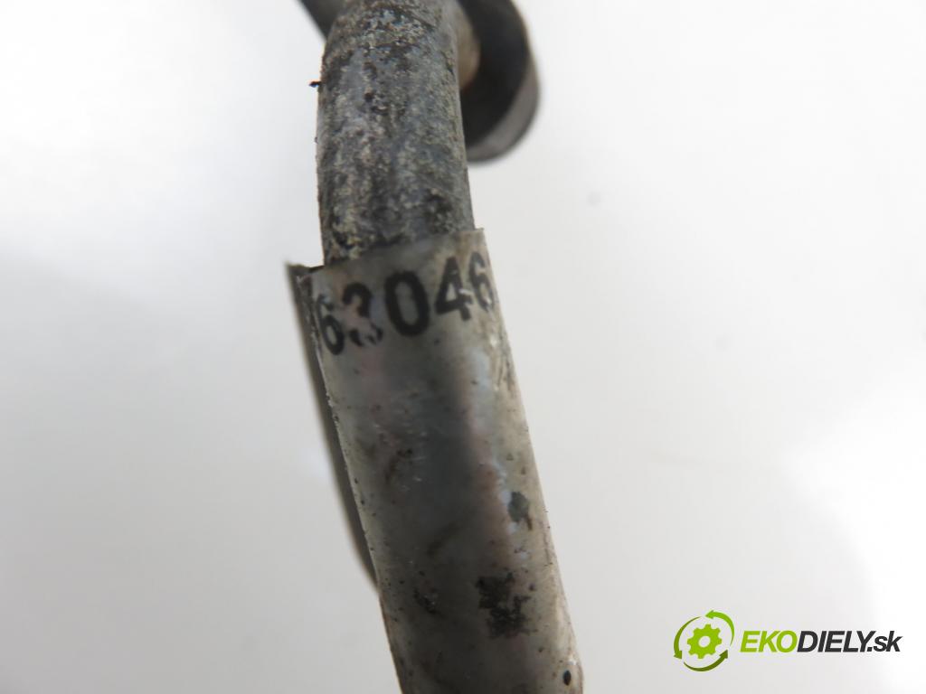 VOLVO V40 Kombi (645) KOMBI 2004 1870,00 Przewody układu wspomagania 1870,00 RIADOK: / Rúra servočerpadlo 30630463