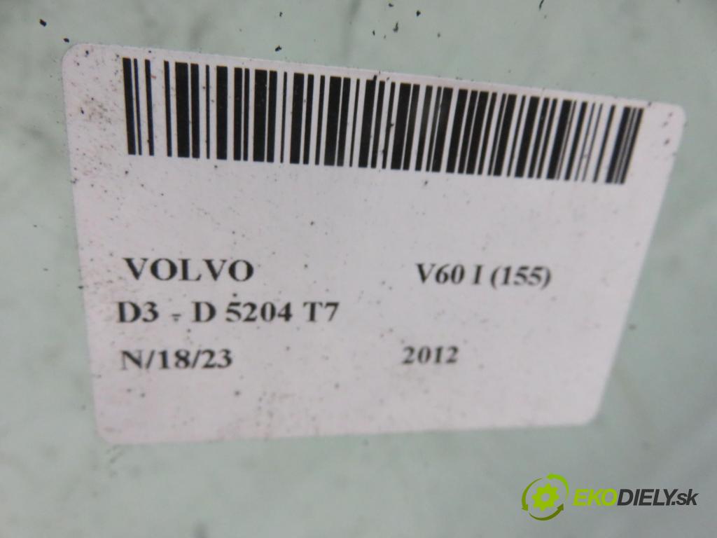VOLVO V60 I (155) KOMBI 2012 100,00 D3 - 136 D 5204 T7 1984,00 okno PŘEDNÍ 