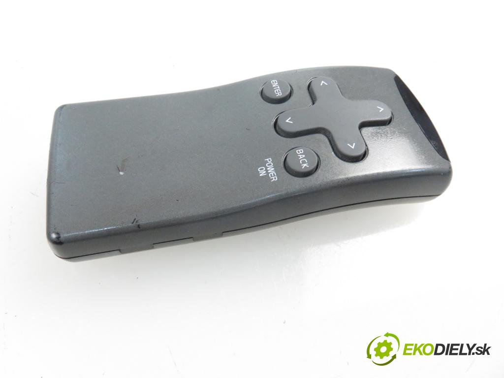 VOLVO V50 (MW) KOMBI 2007 2400,00 Nawigacje GPS fabryczne 2400,00 čítač navigácie 31215512; 30657371 (Ostatné)