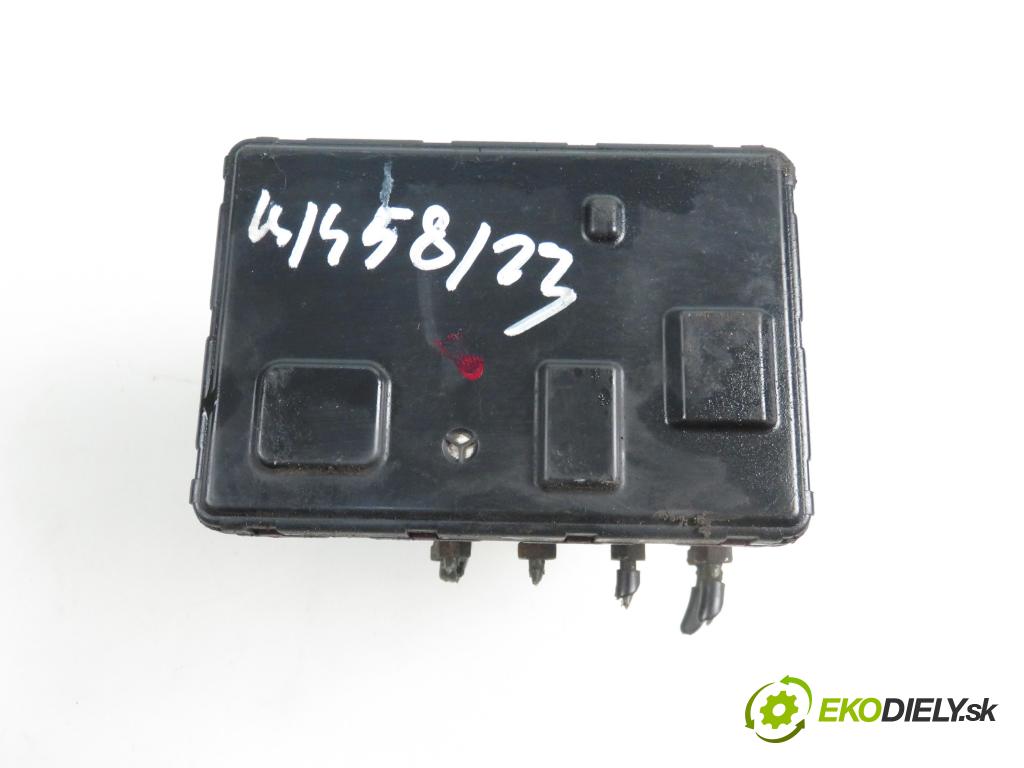 TOYOTA COROLLA (_E11_) HB 2001 1867,00 Sterowniki ABS 1867,00 Pumpa ABS 4451012310; 8954112120 (Pumpy ABS)