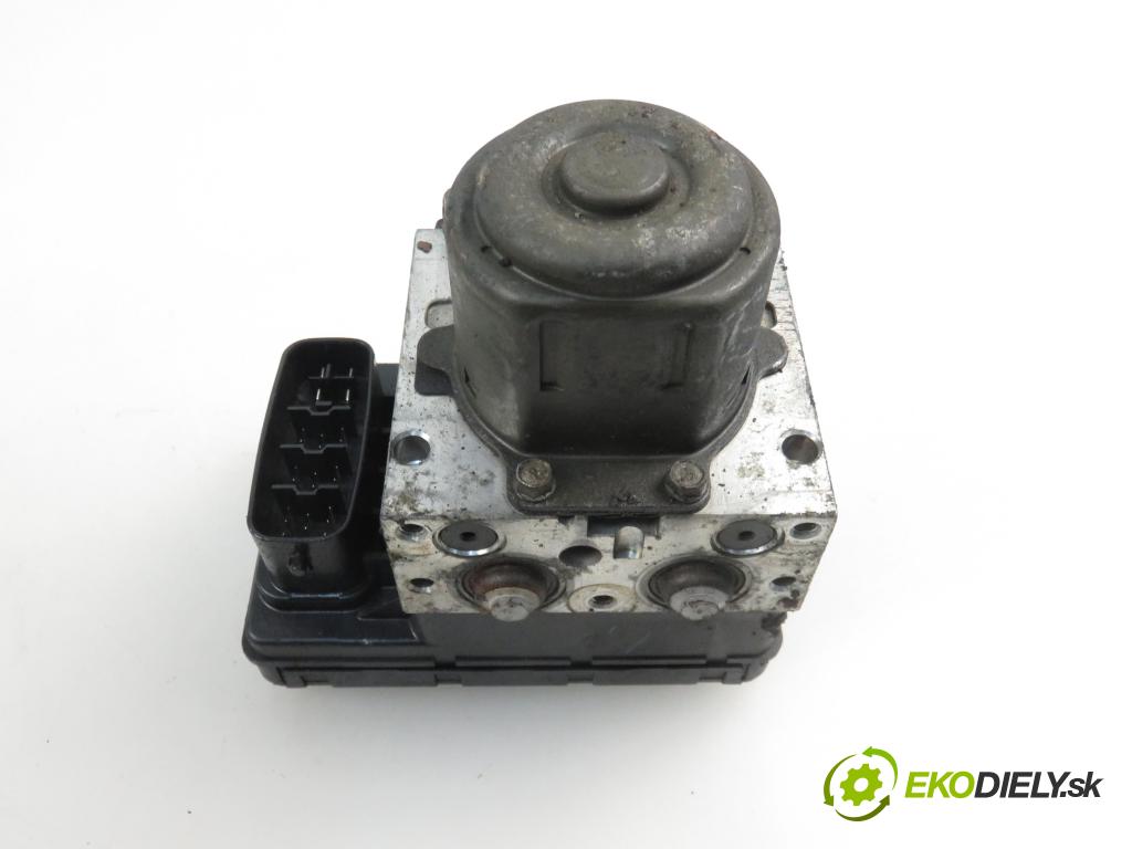 TOYOTA COROLLA (_E11_) HB 2001 1867,00 Sterowniki ABS 1867,00 Pumpa ABS 4451012310; 8954112120 (Pumpy ABS)