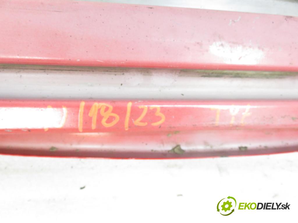 VOLVO V60 I (155) KOMBI 2012 1984,00 Belki 1984,00 výztuha nárazníka ZADNÍ: