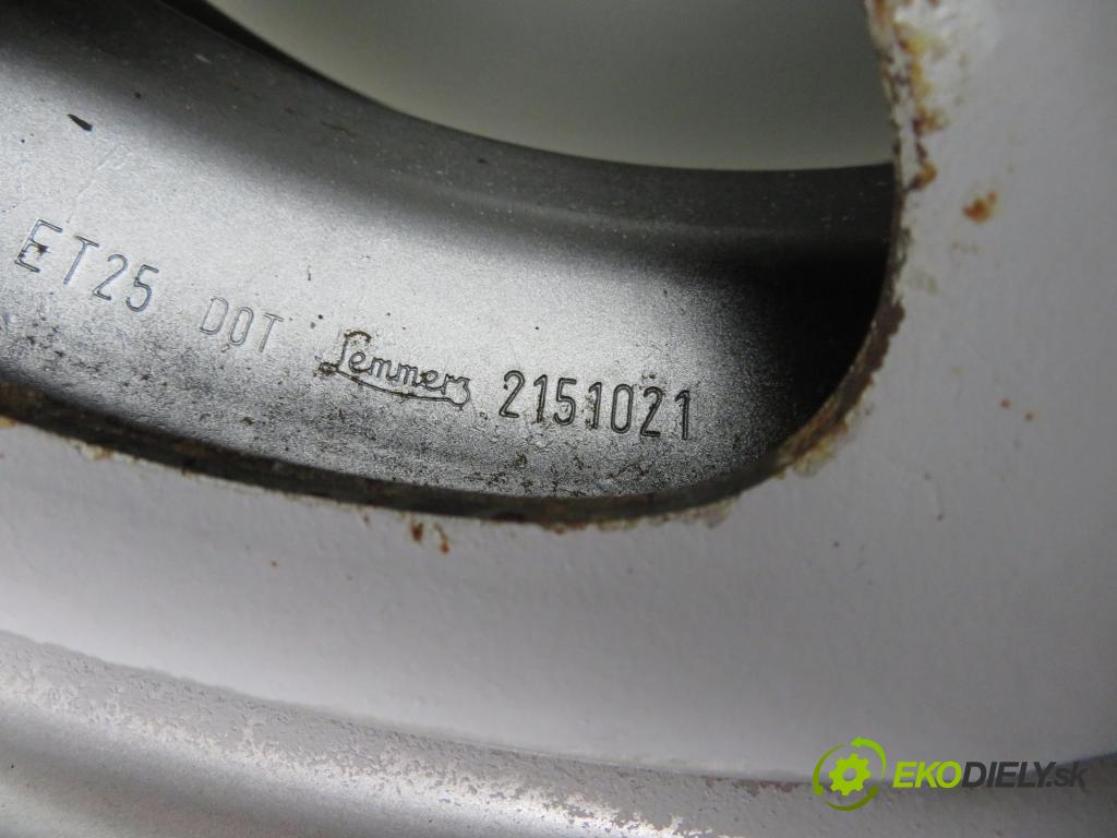 NISSAN TERRANO II (R20) TERENOWY 1995 74,00 2.7 TD 4WD 101 - TD27T 2664,00 disky / disk (OCEL 