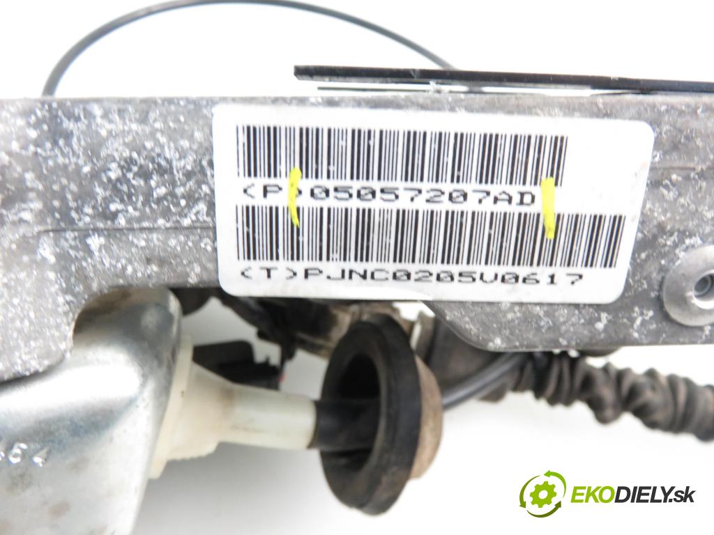 CHRYSLER VOYAGER IV (RG, RS) MINIVAN 2006 2776,00 Kolumny kierownicze 2776,00 Hriadeľ, tyč volantu 05057207AD (Tyče riadenia (volantu))