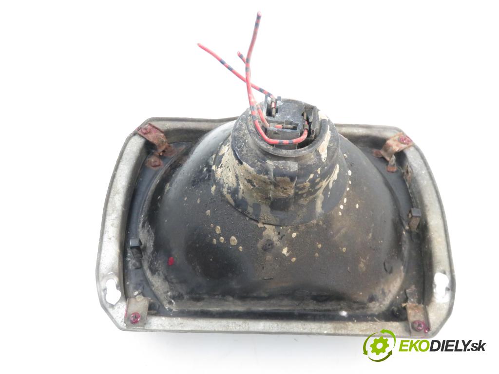 DAIHATSU FEROZA Hard Top (F300) TERENOWY 1991 1590,00 Lampy przednie 1590,00 Svetlo LP