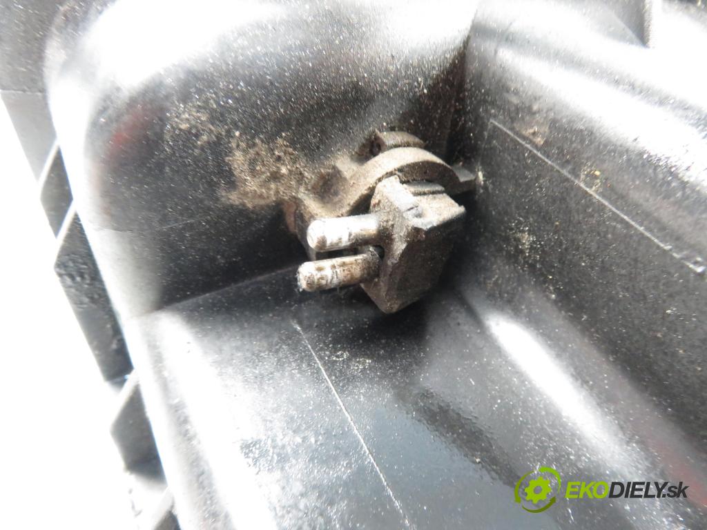 MERCEDES-BENZ SPRINTER 3-t Autobus (903) AUTOBUS 2003 95,00 313 CDI 129 - OM 611.981 2148,00 chladič vody