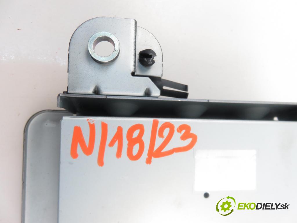 VOLVO V60 I (155) KOMBI 2012 1984,00 Wzmacniacze 1984,00 Zosilňovač 31384099 (Zosilňovače)