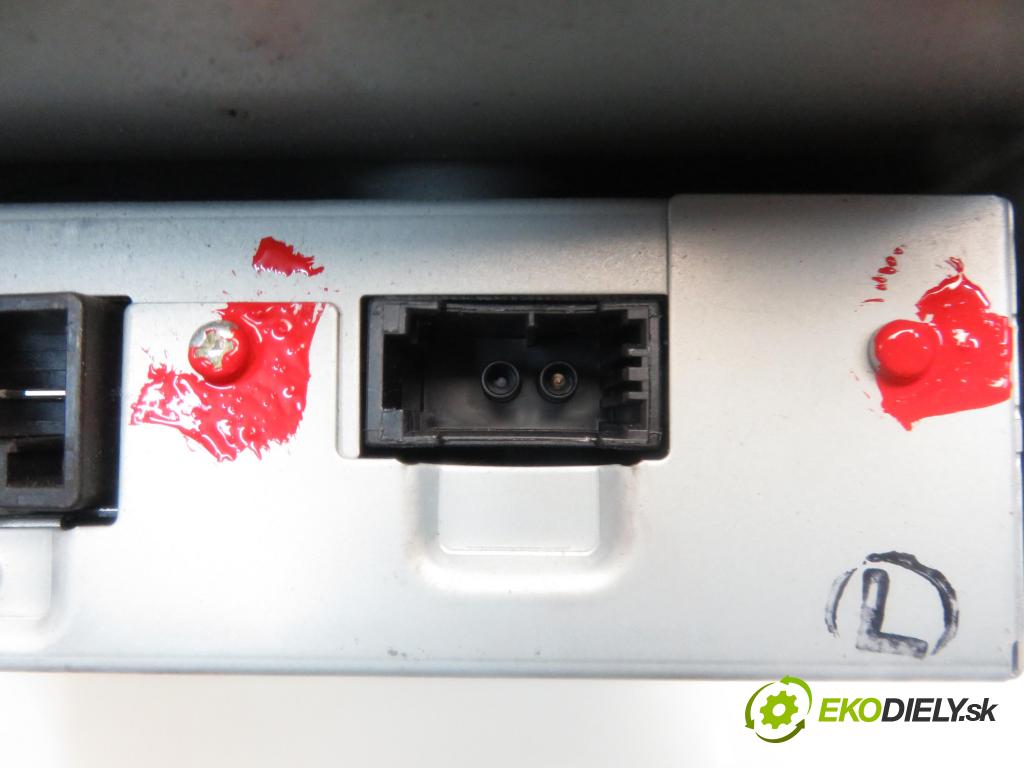 VOLVO V60 I (155) KOMBI 2012 1984,00 Wzmacniacze 1984,00 Zosilňovač 31384099 (Zosilňovače)