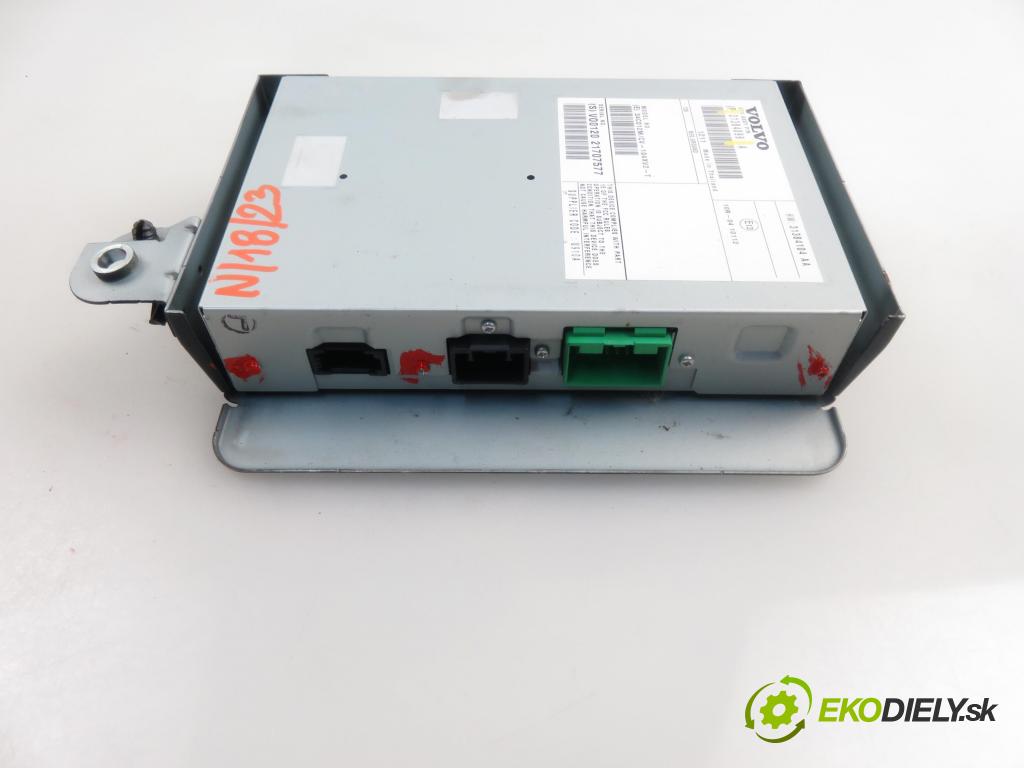 VOLVO V60 I (155) KOMBI 2012 1984,00 Wzmacniacze 1984,00 Zosilňovač 31384099 (Zosilňovače)