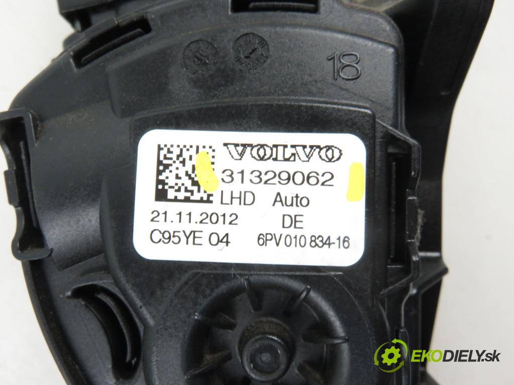 VOLVO V60 I (155) KOMBI 2012 1984,00 Pozostałe 1984,00 Potenciometer plynového pedálu 31329062 (Pedále)