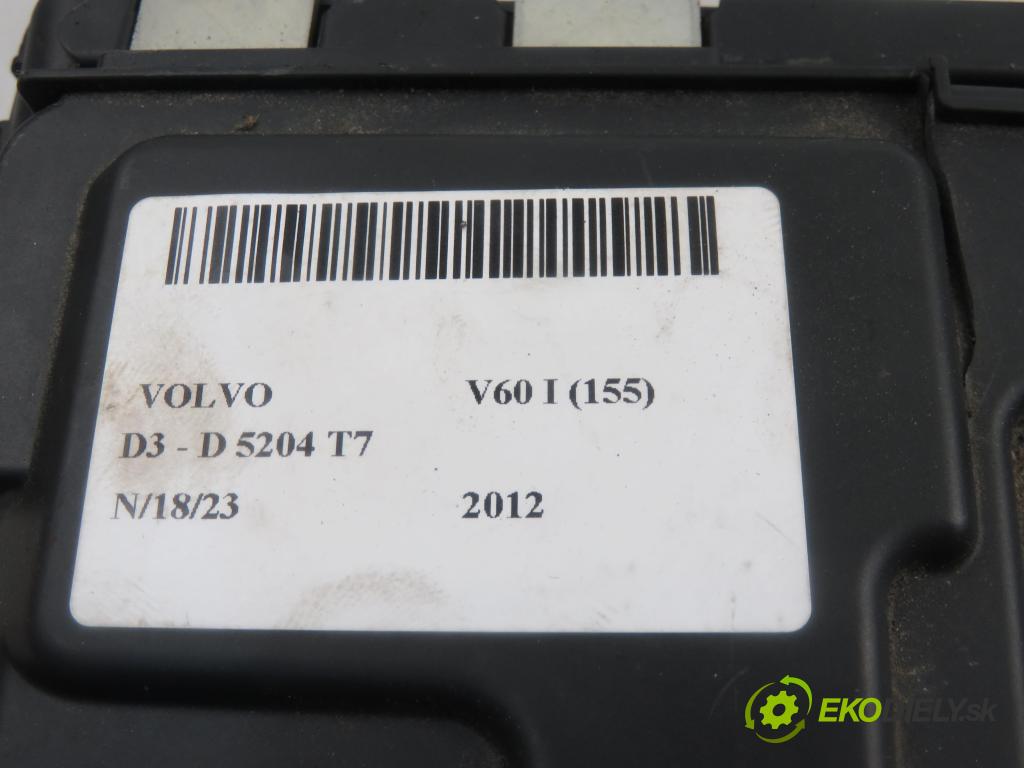 VOLVO V60 I (155) KOMBI 2012 1984,00 Pozostałe 1984,00 riadiaca jednotka / MODUL INNE: 30659092; 31337182