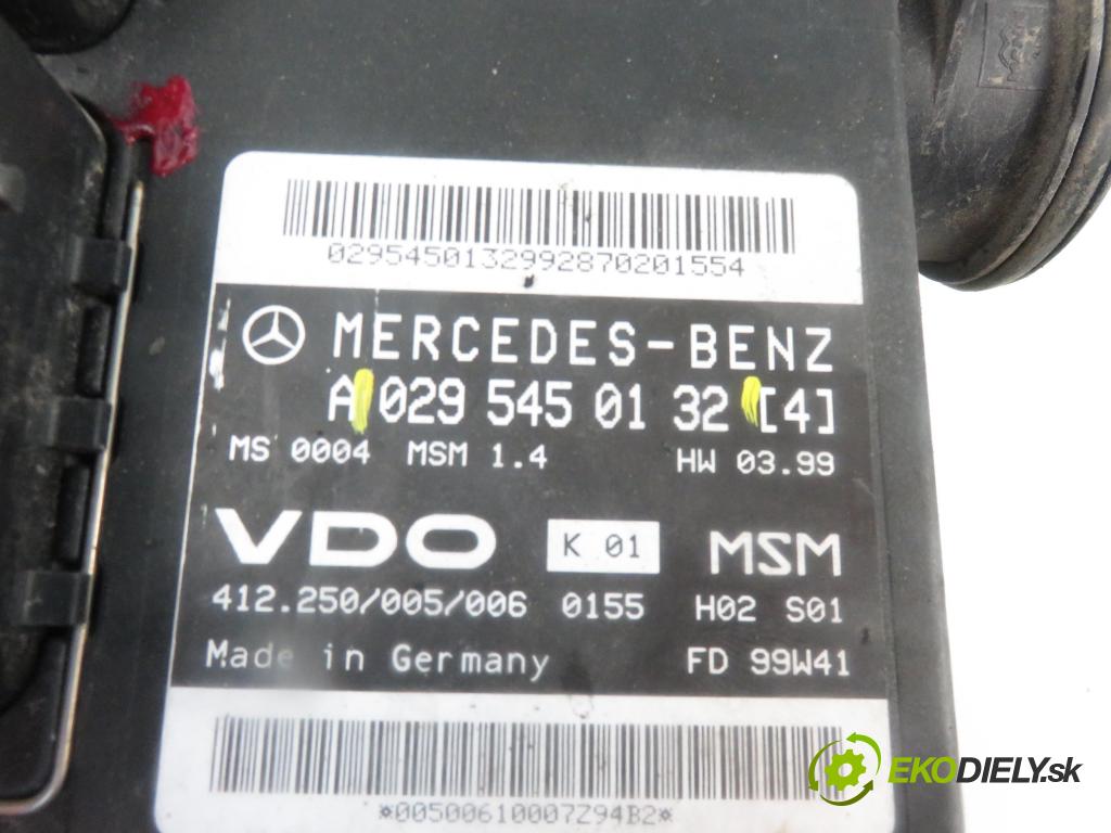 MERCEDES-BENZ KLASA A (W168) HB 1999 1898,00 Sterowniki silnika 1898,00 Riadiaca jednotka Motor 0295450132; 1661403900