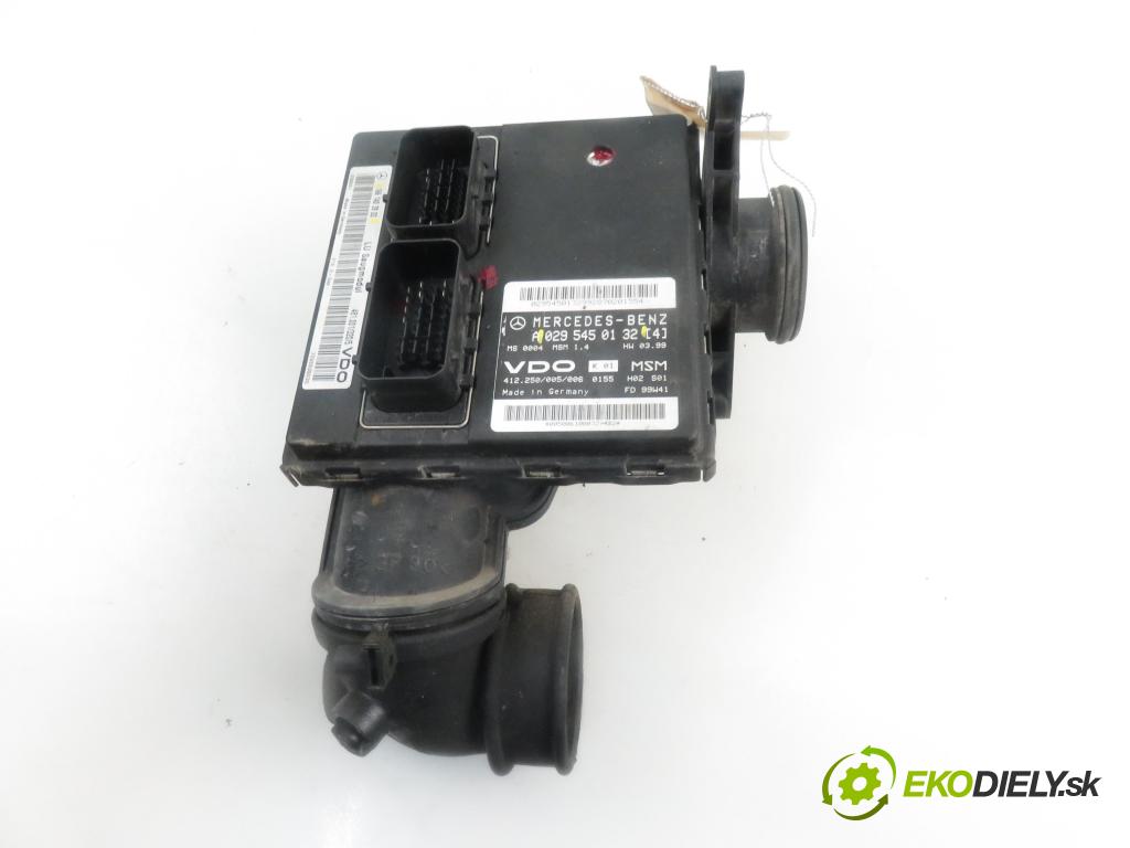 MERCEDES-BENZ KLASA A (W168) HB 1999 1898,00 Sterowniki silnika 1898,00 Riadiaca jednotka Motor 0295450132; 1661403900