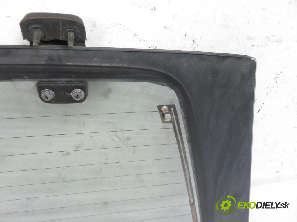 NISSAN PATHFINDER II (R50) SUV 1998 110,00 3.3 V6 4WD 150 - VG33E 3275,00 okno ZADNÍ: kapota