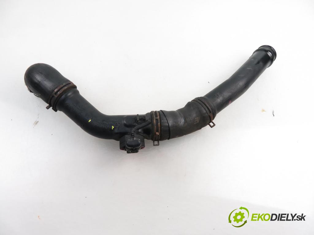 SEAT ALHAMBRA (7V8, 7V9) MINIVAN 2001 1896,00 Przewody chłodnic powietrza 1896,00 Rúra intercoolera turba 7M3145957G; 7M3145957F; 0281002399
