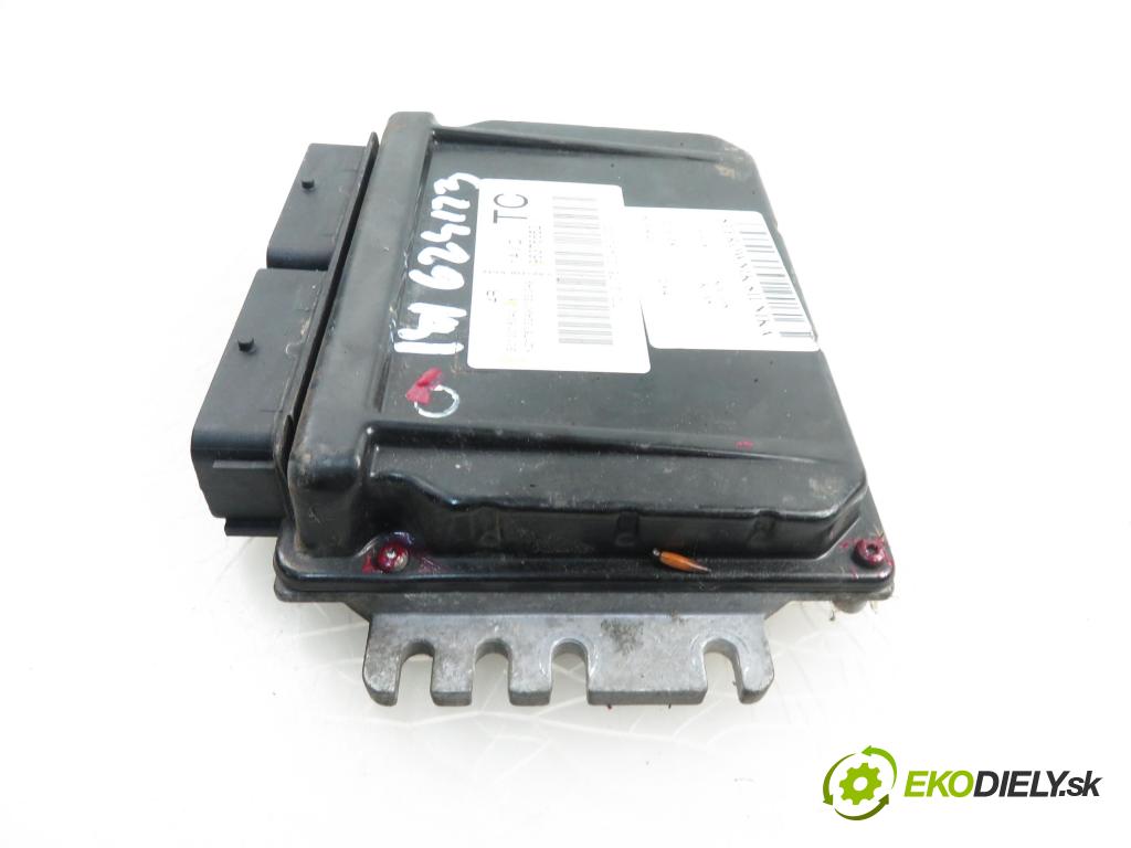 DAEWOO KALOS (KLAS) HB 2004 1150,00 Sterowniki silnika 1150,00 Riadiaca jednotka Motor 96376652; S0100160040
