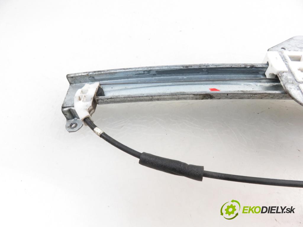 NISSAN PATHFINDER II (R50) SUV 1998 3275,00 Podnośniki szyb 3275,00 Mechanizmus okien PTE 827300W205