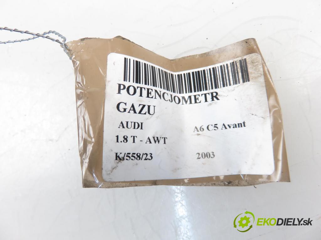 AUDI A6 Avant (4B5, C5) KOMBI 2003 1781,00 Pozostałe 1781,00 Potenciometer plynového pedálu 6PV00837502; 8D1723523L (Pedále)