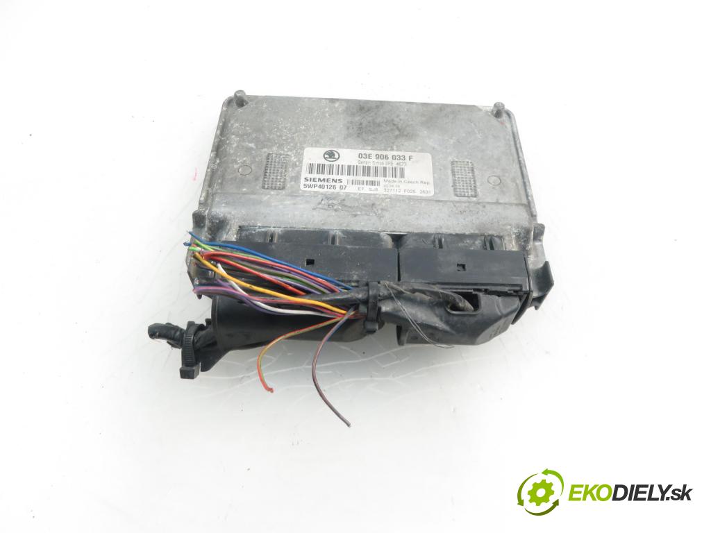 SKODA FABIA I SEDAN (6Y3) SEDAN 2003 1198,00 Sterowniki silnika 1198,00 Riadiaca jednotka Motor 03E906033F; 5WP4012607