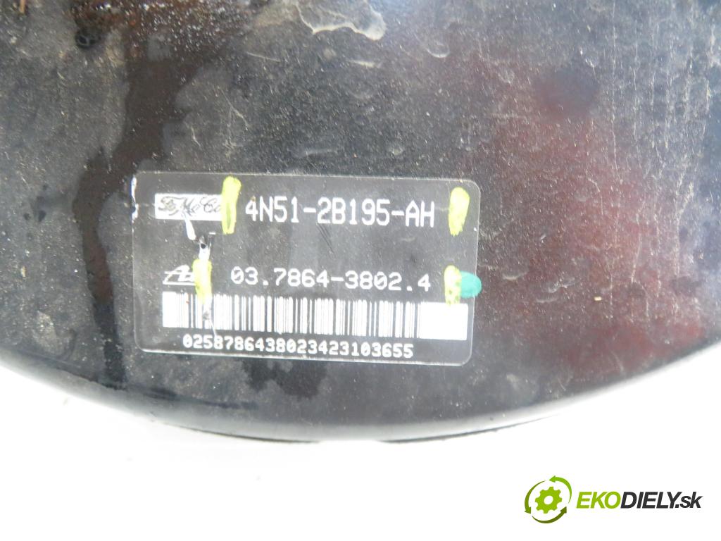 VOLVO S40 II (MS) SEDAN 2004 2435,00 Serwa hamulca 2435,00 Posilovač 4N512B195AH; 03786438024 (Servočerpadlá, pumpy riadenia)