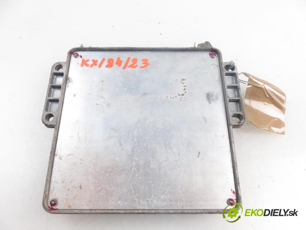 RENAULT CLIO II (BB_, CB_) HB 1998 1149,00 Sterowniki silnika 1149,00 Riadiaca jednotka Motor 7700111203; 7700111201; 7700868294