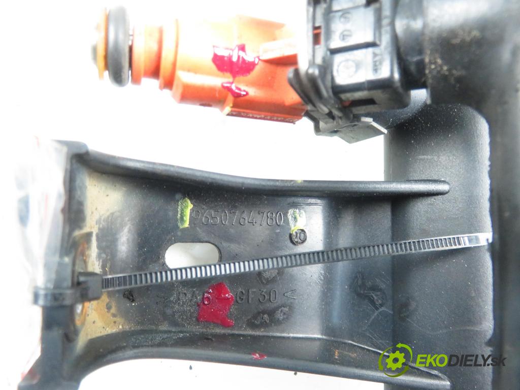 PEUGEOT 307 (3A/C) HB 2004 80,00 1.6 16V - NFU (TU5JP4) 1587,00 Lišta vstrekovacia 9650764780 ; 0280156034 (Vstrekovacia lišta)