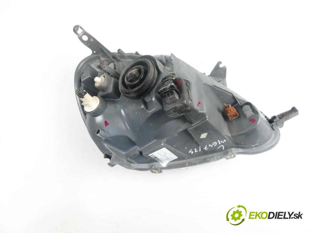 TOYOTA YARIS (_P1_) HB 2003 998,00 Lampy przednie 998,00 Svetlo LP 89008658