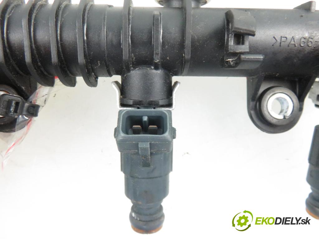 OPEL CORSA C (X01) HB 2002 973,00 Listwy wtryskowe 973,00 Lišta vstrekovacia 0280151075; 0280155965 (Vstrekovacie lišty)