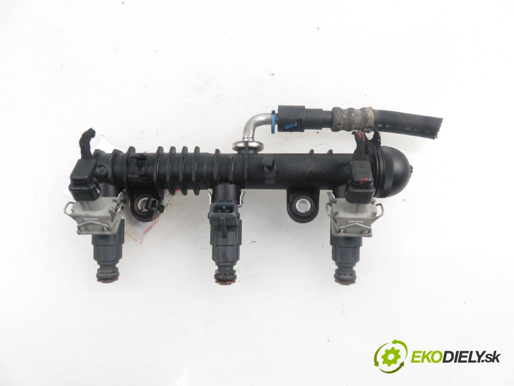 OPEL CORSA C (X01) HB 2002 973,00 Listwy wtryskowe 973,00 Lišta vstrekovacia 0280151075; 0280155965 (Vstrekovacie lišty)