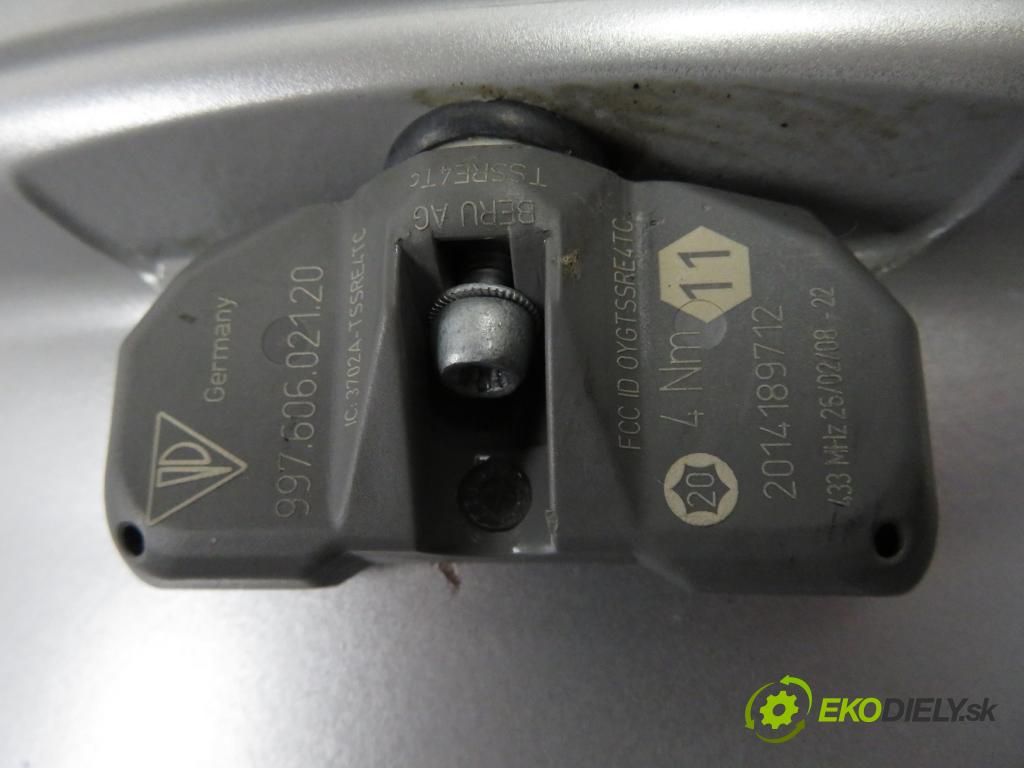 PORSCHE   0    disky / disk 99736213701 ; 99736214105 ; 99760602120