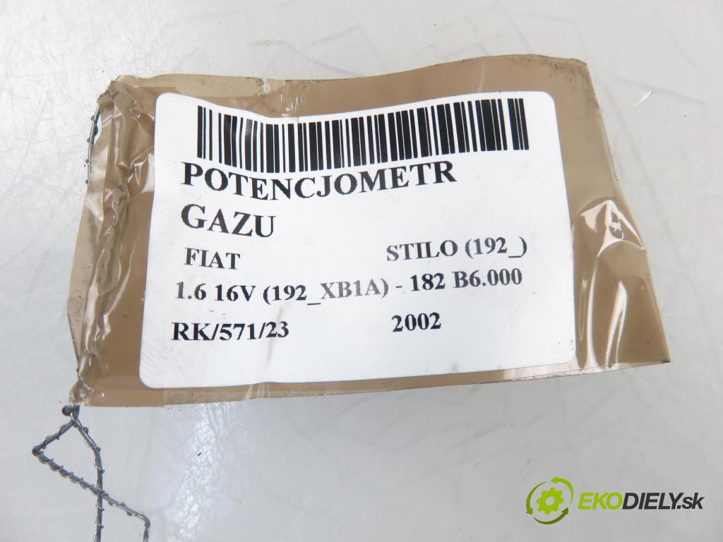 FIAT STILO (192_) HB 2002 1596,00 Pozostałe 1596,00 Potenciometer plynového pedálu 0280752227; 46779078 (Pedále)