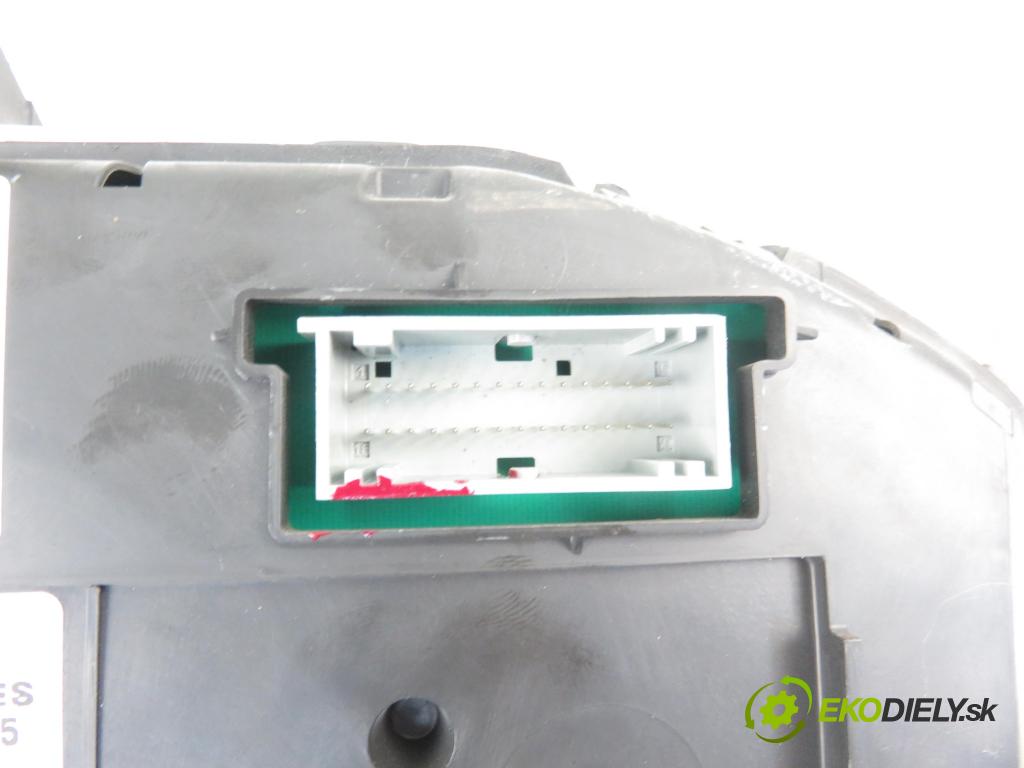 RENAULT MEGANE II Kombi (KM0/1_) KOMBI 2005 0,00 1.5 dCi - K9K 728 1461,00 Prístrojovka elektrický 8200399695D