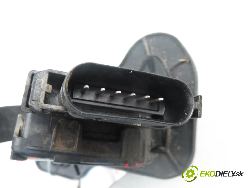 FORD TRANSIT Furgon (FA_ _) BUS 2008 2198,00 Pozostałe 2198,00 Potenciometer plynového pedálu 6C119F836CB; 6PV00923800 (Pedále)