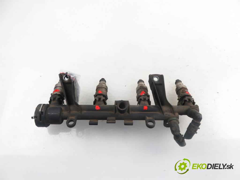 CITROEN BERLINGO / BERLINGO FIRST nadwozie wielkoprzestrzenne (MPV) HB 1998 1360,00 Listwy wtryskowe 1360,00 Lišta vstrekovacia 9619012480; IW155 (Vstrekovacie lišty)