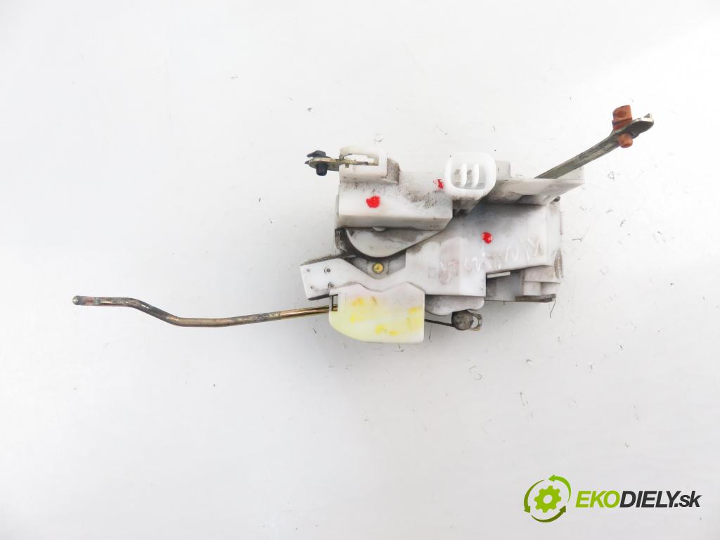 TOYOTA AVENSIS Station Wagon (_T22_) KOMBI 2000 1975,00 Zamki 1975,00 zámok