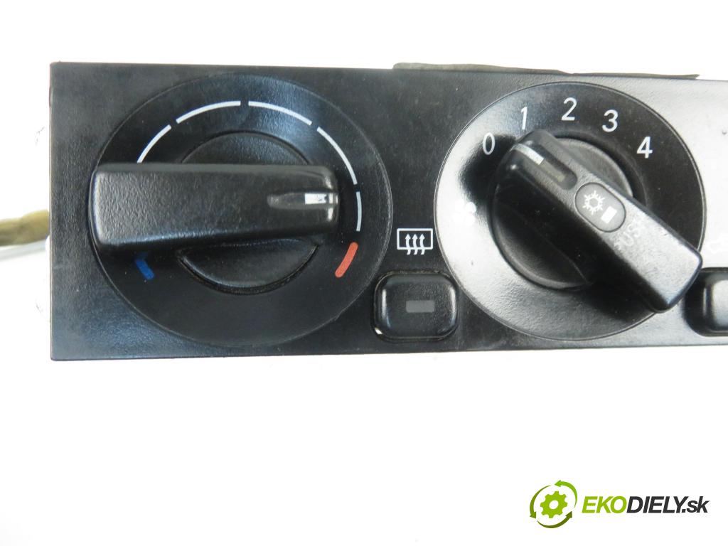 MITSUBISHI PAJERO PININ (H6_W, H7_W) TERENOWY 1999 1834,00 Panele sterowania, przełączniki 1834,00 Panel kúrenia KLIMATIZACE: