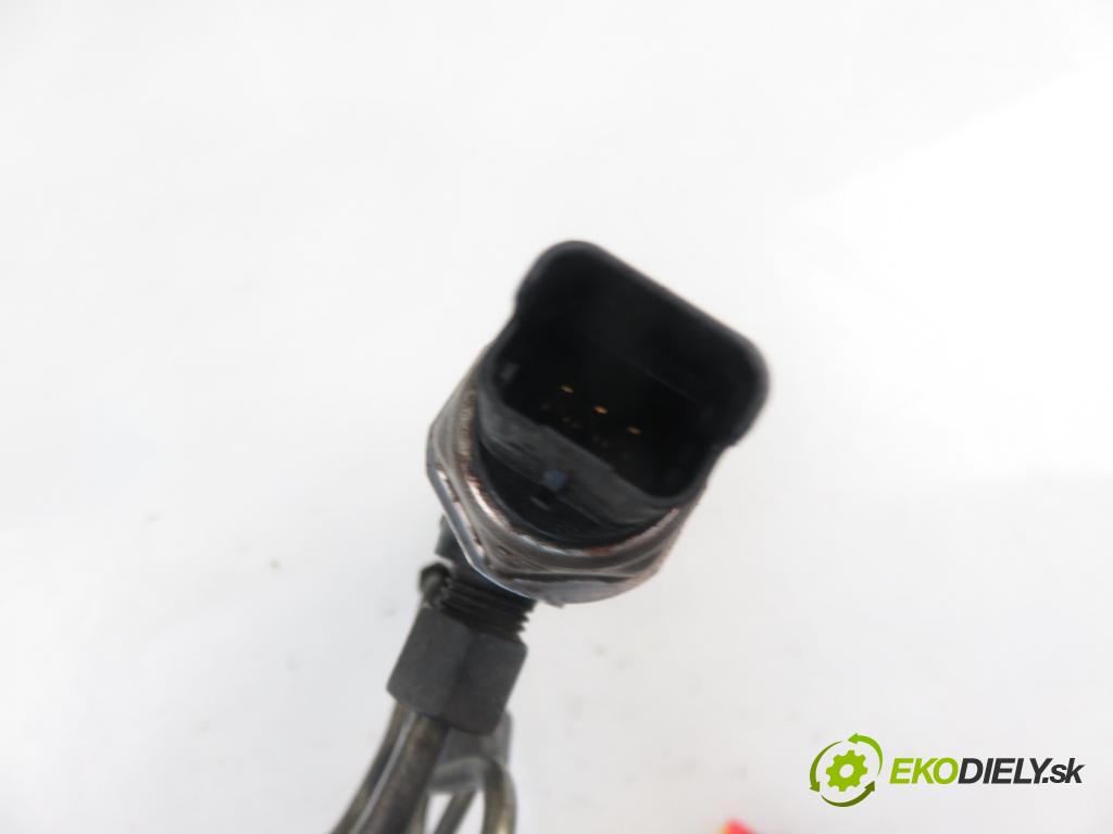 FORD FIESTA V (JH_, JD_) HB 2005 1399,00 Listwy wtryskowe 1399,00 Lišta vstrekovacia 9654592680 (Vstrekovacie lišty)