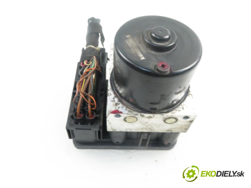 VW GOLF IV (1J1) HB 2001 1896,00 Sterowniki ABS 1896,00 Pumpa ABS 1J0614117F; 1C0907379J; 10020600374 (Pumpy ABS)