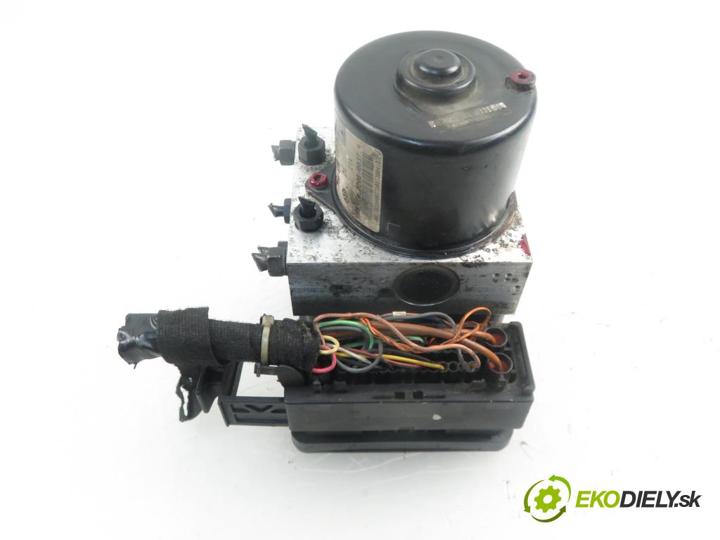 VW GOLF IV (1J1) HB 2001 1896,00 Sterowniki ABS 1896,00 Pumpa ABS 1J0614117F; 1C0907379J; 10020600374 (Pumpy ABS)