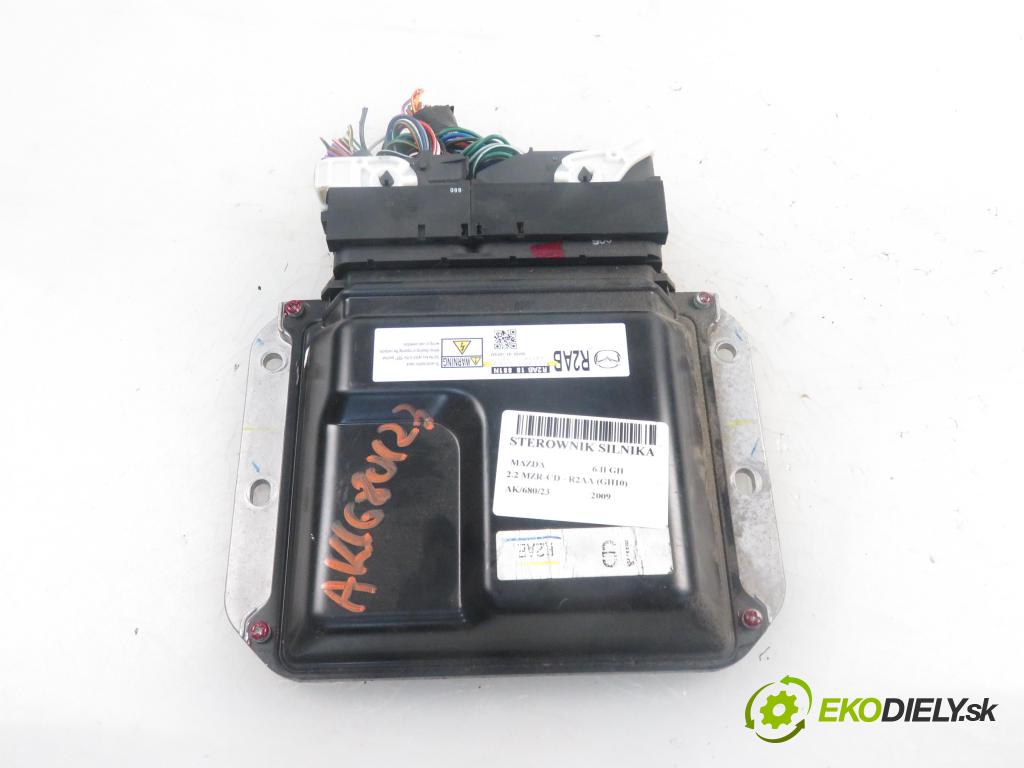 MAZDA 6 Hatchback (GH) LIFTBACK 2009 2184,00 Sterowniki silnika 2184,00 Riadiaca jednotka Motor 2757000060