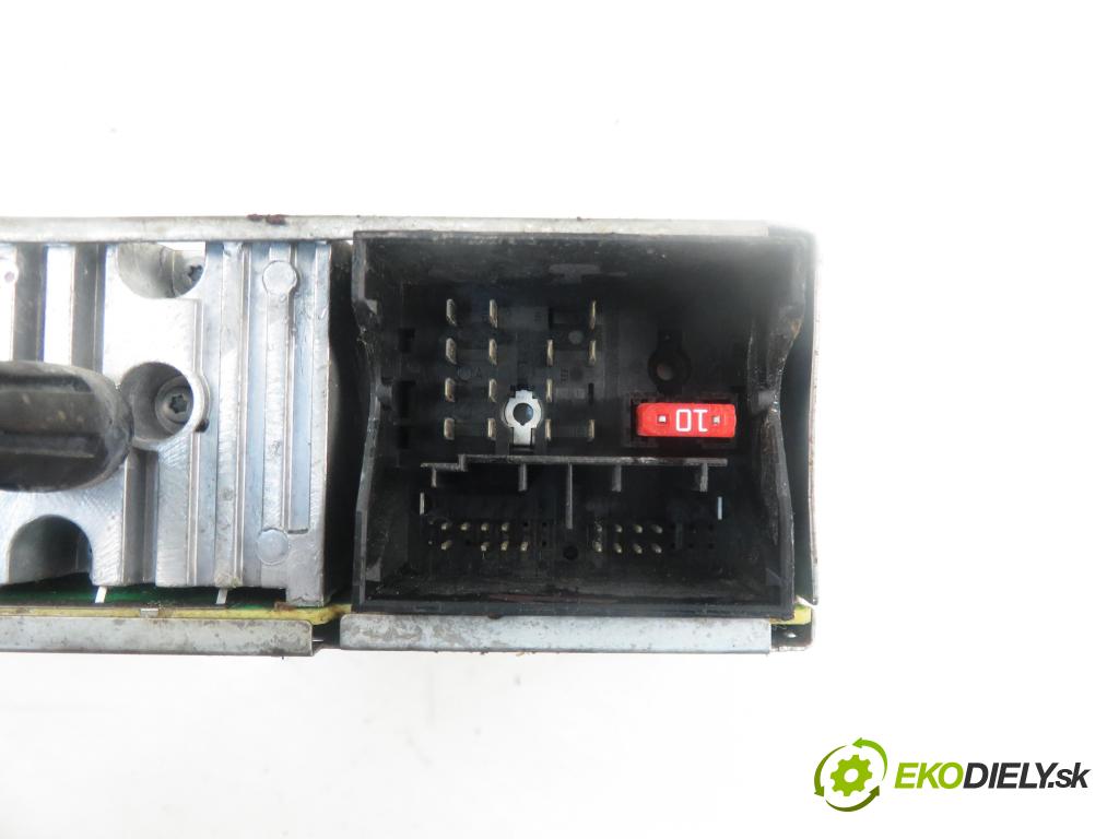 CITROEN C4 I (LC_) HB 2005 1560,00 Radioodtwarzacze 1560,00 RADIO CD 9666959577
