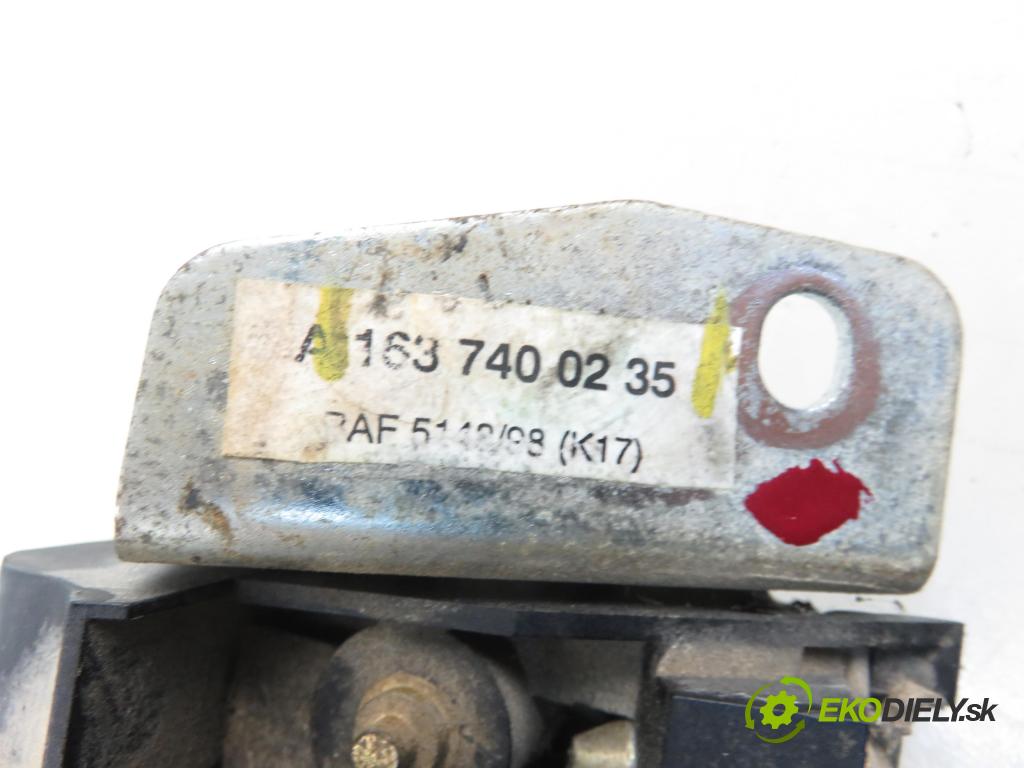 MERCEDES-BENZ KLASA M (W163) SUV 1998 2295,00 Zamki 2295,00 zámok dveří kufr MAN: 1637400235