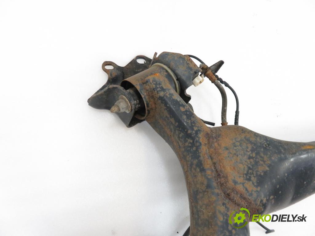 RENAULT MEGANE III liftback (BZ0/1_) HB 2009 78,00 1.5 dCi - K9K 832 1461,00 výztuha zadní část ABS