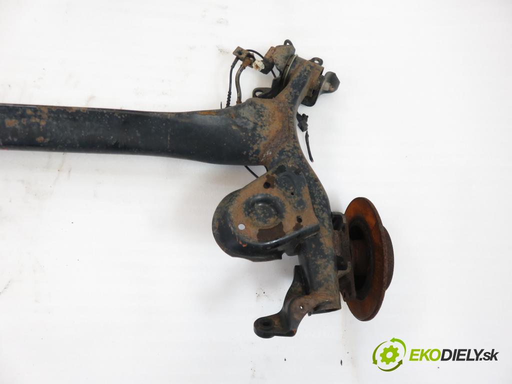 RENAULT MEGANE III liftback (BZ0/1_) HB 2009 78,00 1.5 dCi - K9K 832 1461,00 výztuha zadní část ABS