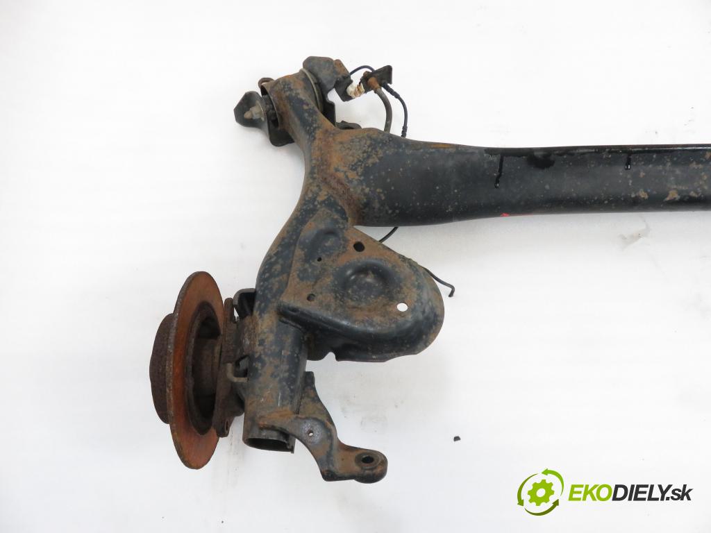 RENAULT MEGANE III liftback (BZ0/1_) HB 2009 78,00 1.5 dCi - K9K 832 1461,00 výztuha zadní část ABS