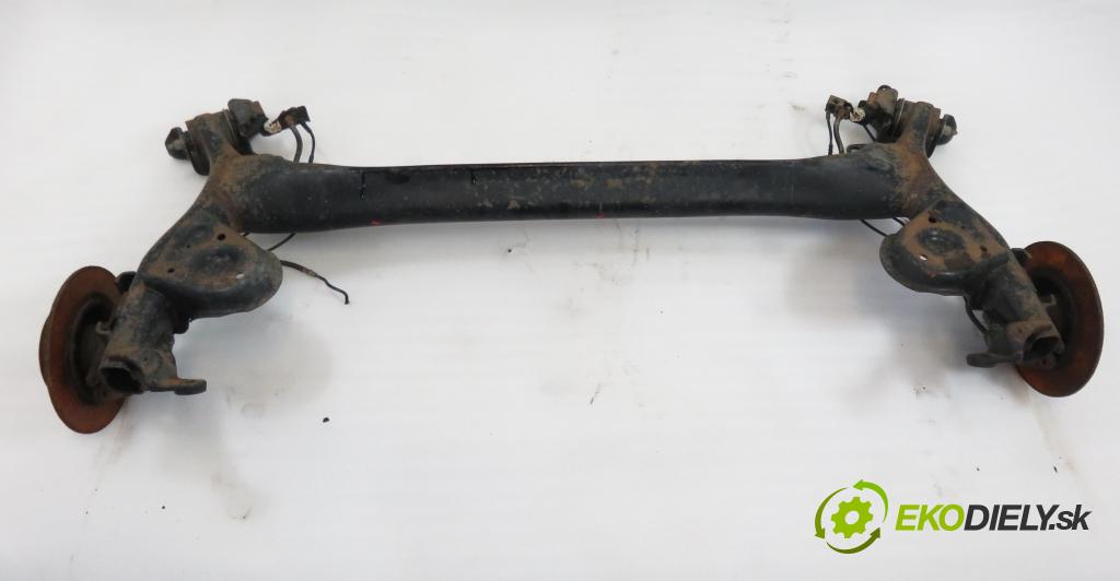 RENAULT MEGANE III liftback (BZ0/1_) HB 2009 78,00 1.5 dCi - K9K 832 1461,00 výztuha zadní část ABS