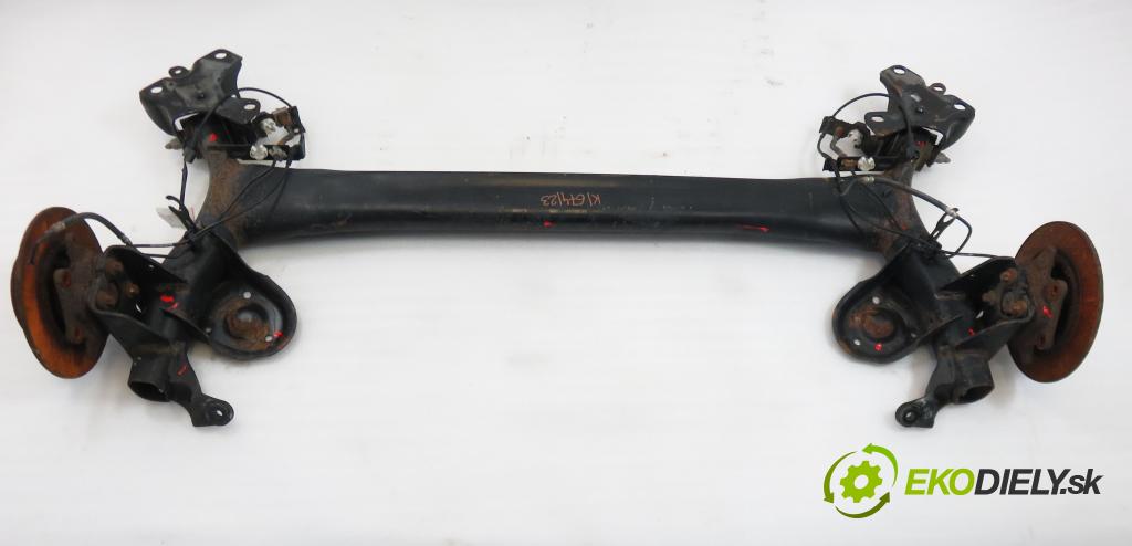 RENAULT MEGANE III liftback (BZ0/1_) HB 2009 78,00 1.5 dCi - K9K 832 1461,00 výztuha zadní část ABS