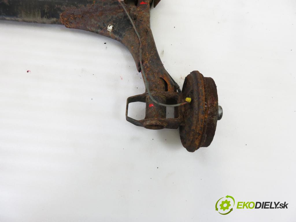 VW GOLF II (19E, 1G1) HB 1991 44,00 1.6 TD - 1V 1589,00 výztuha zadní část