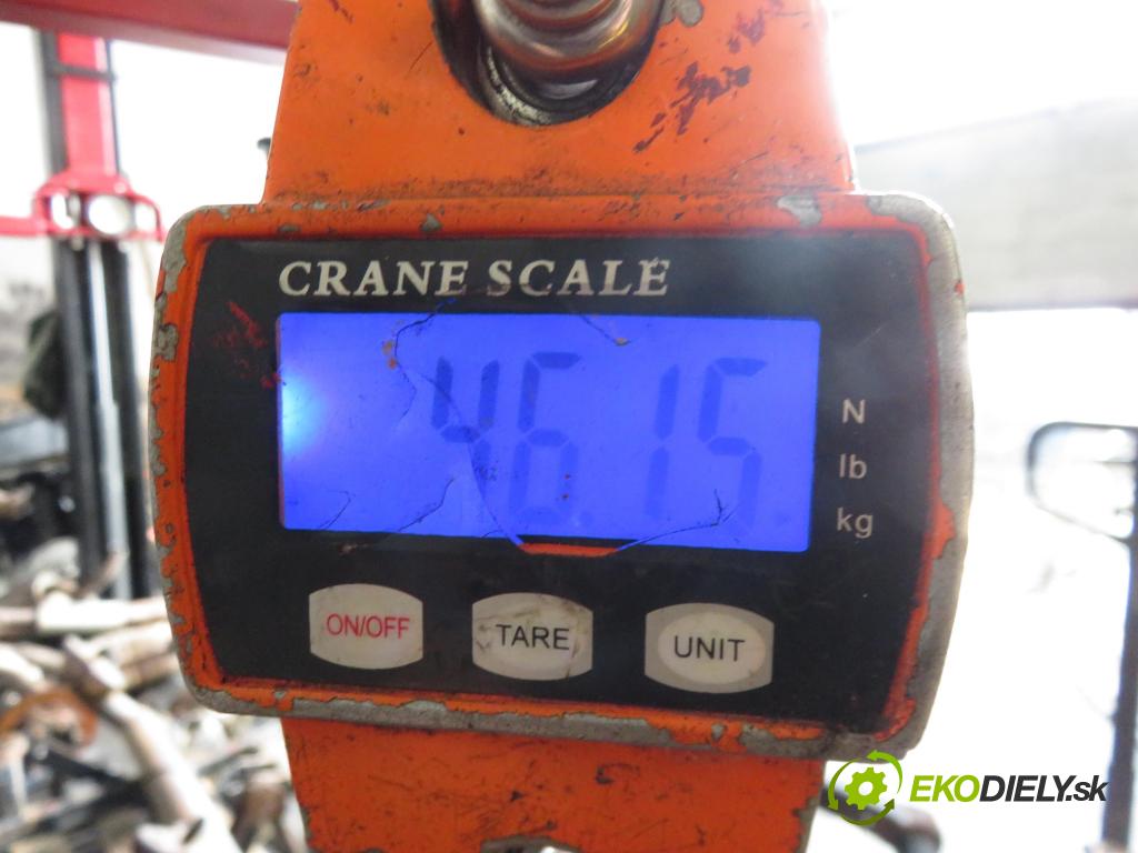 VW GOLF II (19E, 1G1) HB 1991 44,00 1.6 TD - 1V 1589,00 výztuha zadní část