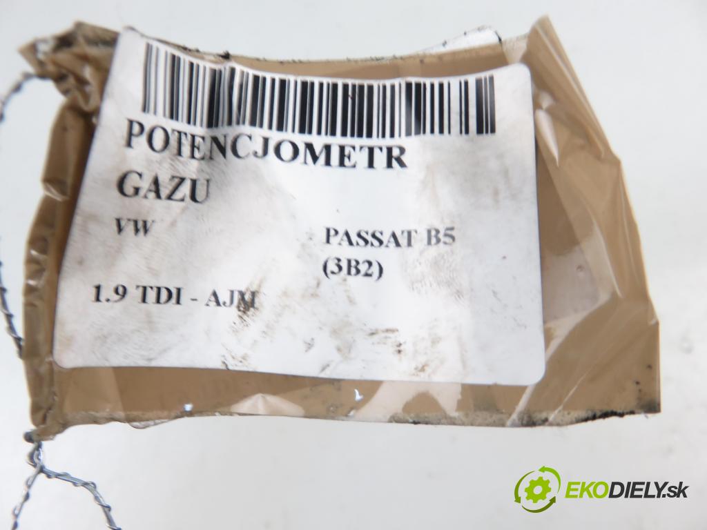 VW PASSAT B5 (3B2) SEDAN 2000 85,00 1.9 TDI - ATJ 1896,00 potenciometr plynového pedálu 8D2721523 ; 6PV00777009 (Potenciometr plynového pedálu)
